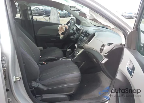 2014 Chevrolet Sonic Lt Auto z USA, uszkodzony, nr VIN 1G1JC5SH6E4164227